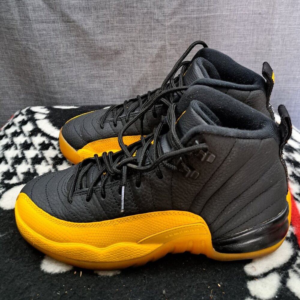 %Size 5.5Y Air Jordan 12 Retro University Gold GS 153265-070 Youth AJ7